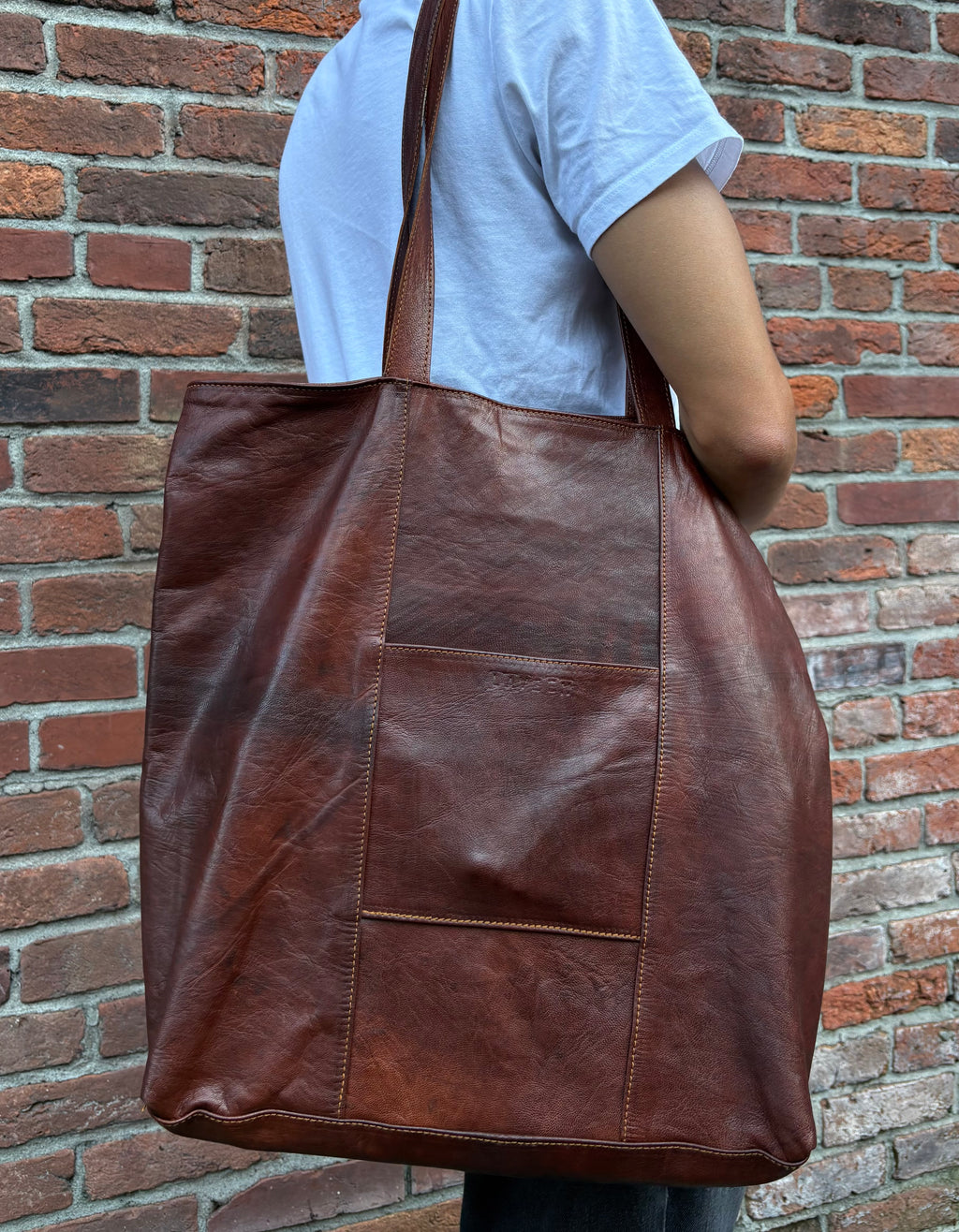 Laveen Leather Tote